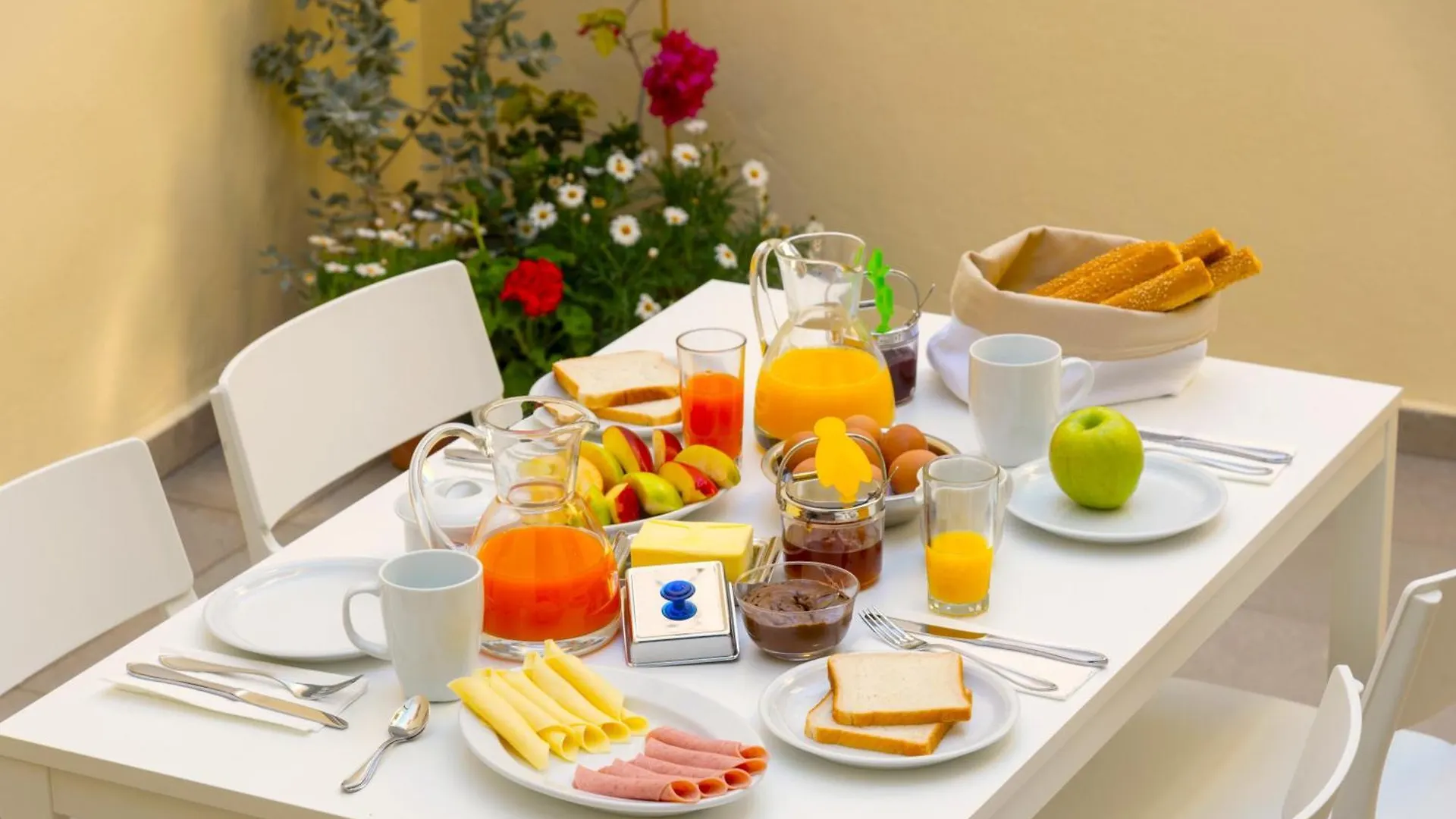 Pal Calma Suites Rethymno  Rethymno (Crete)